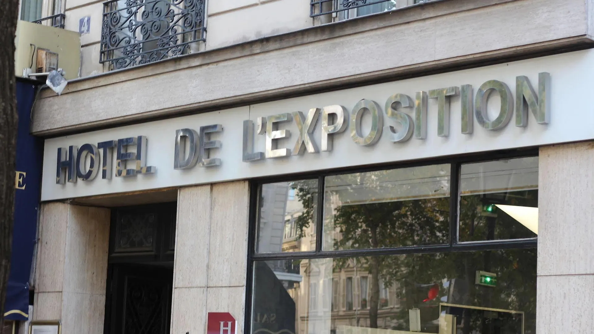 De L'exposition - Republique Hotel 3*