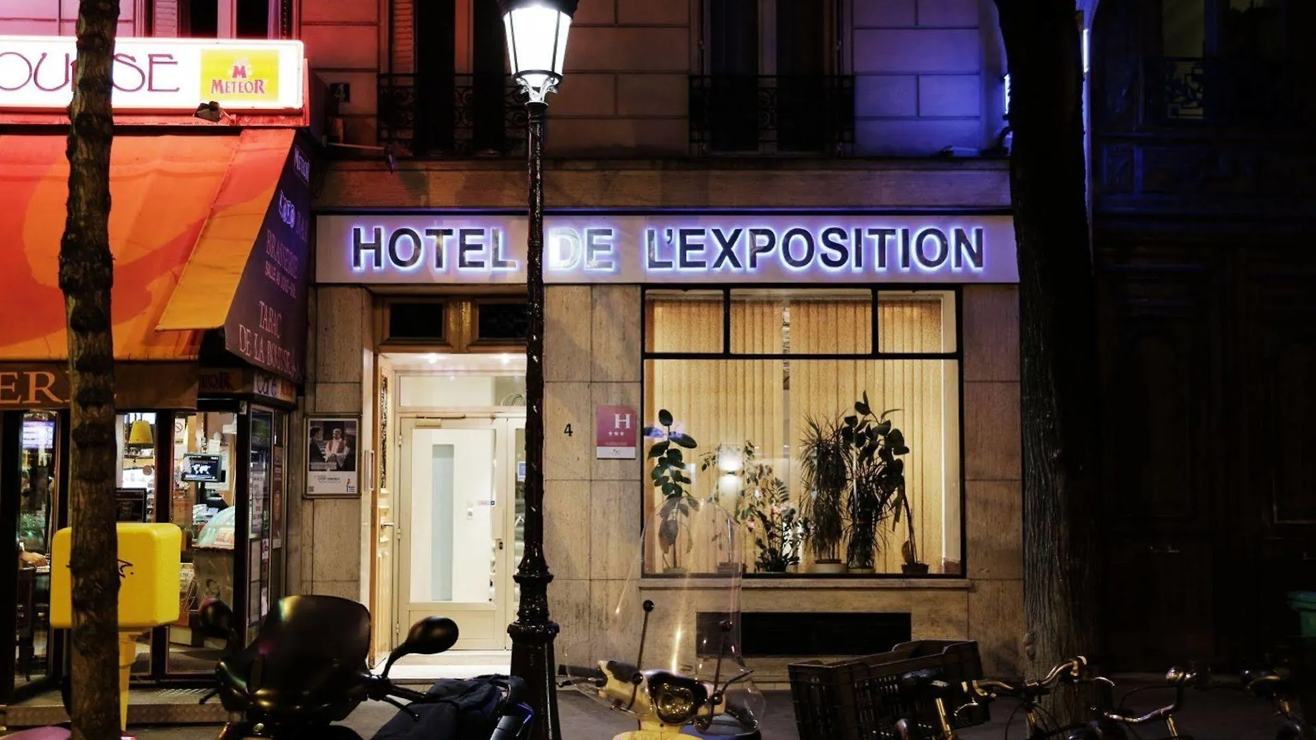 De L'exposition - Republique 3*